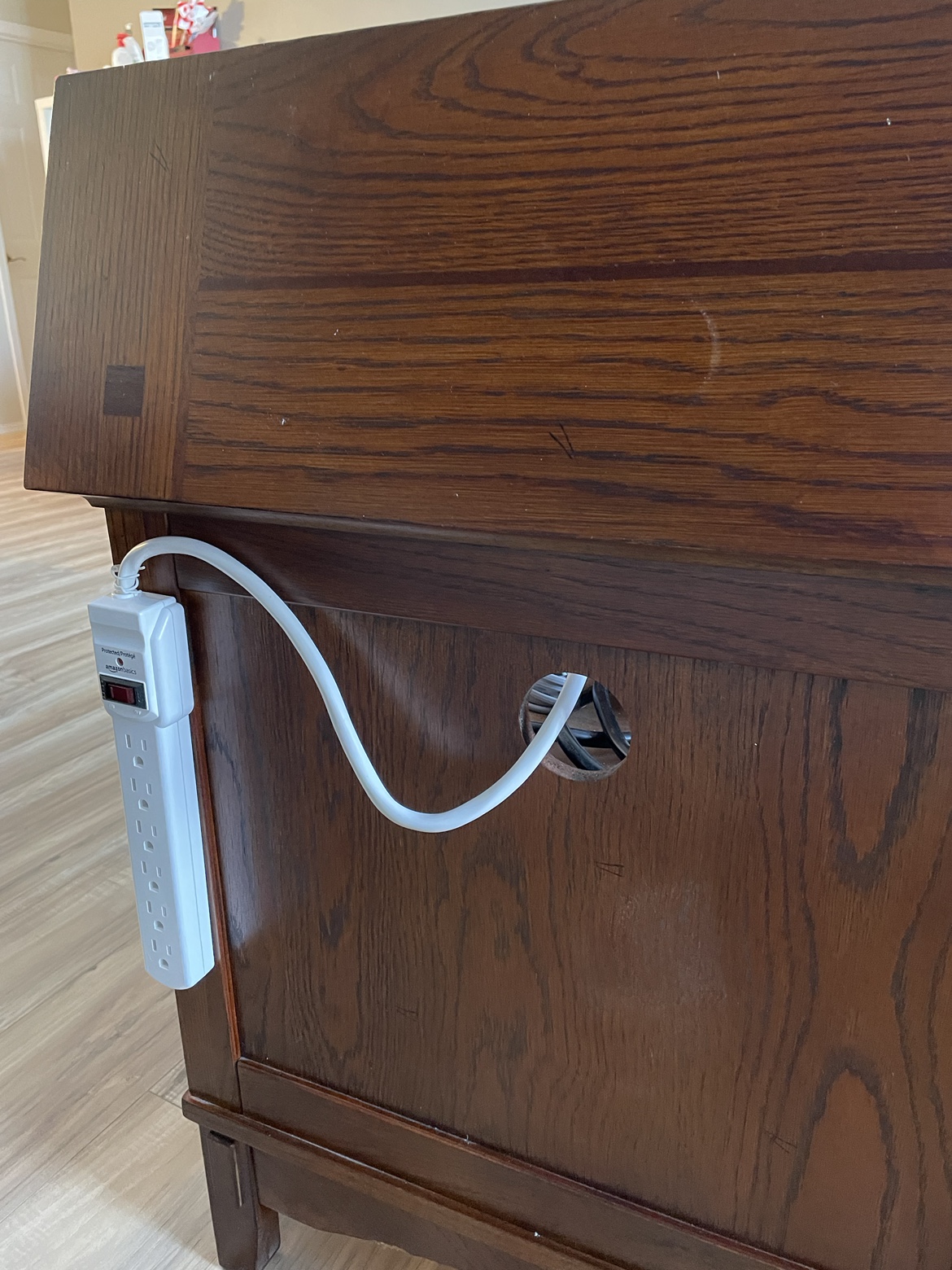 Moving sale corner table with plugs - photo 4