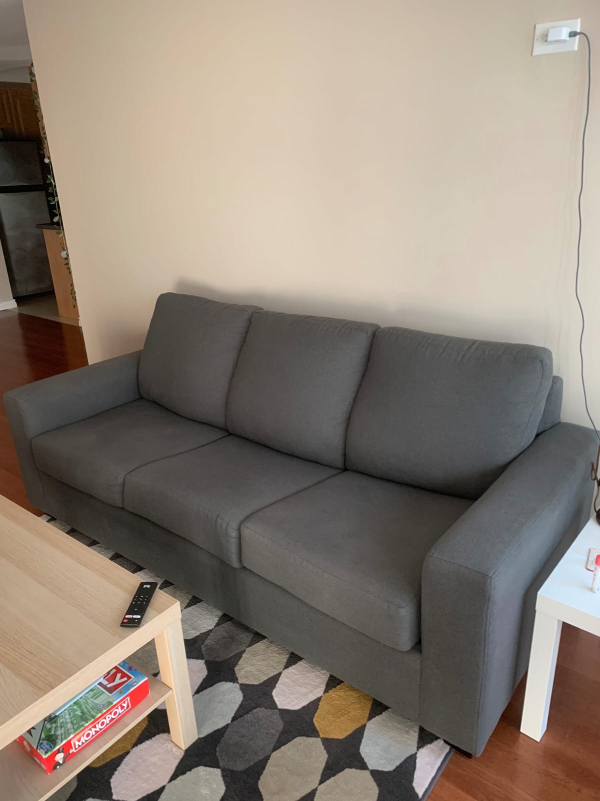 3 seater sofabed, Free shipping, no pet/smoke, good condition