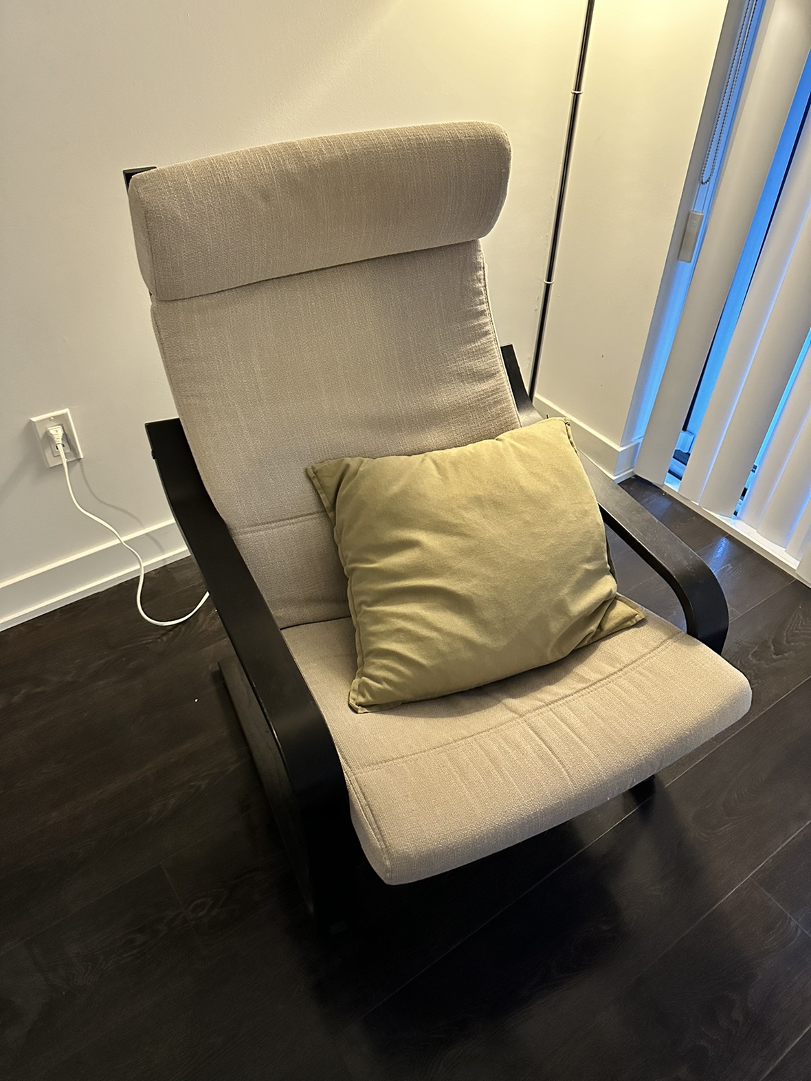 Arm chair