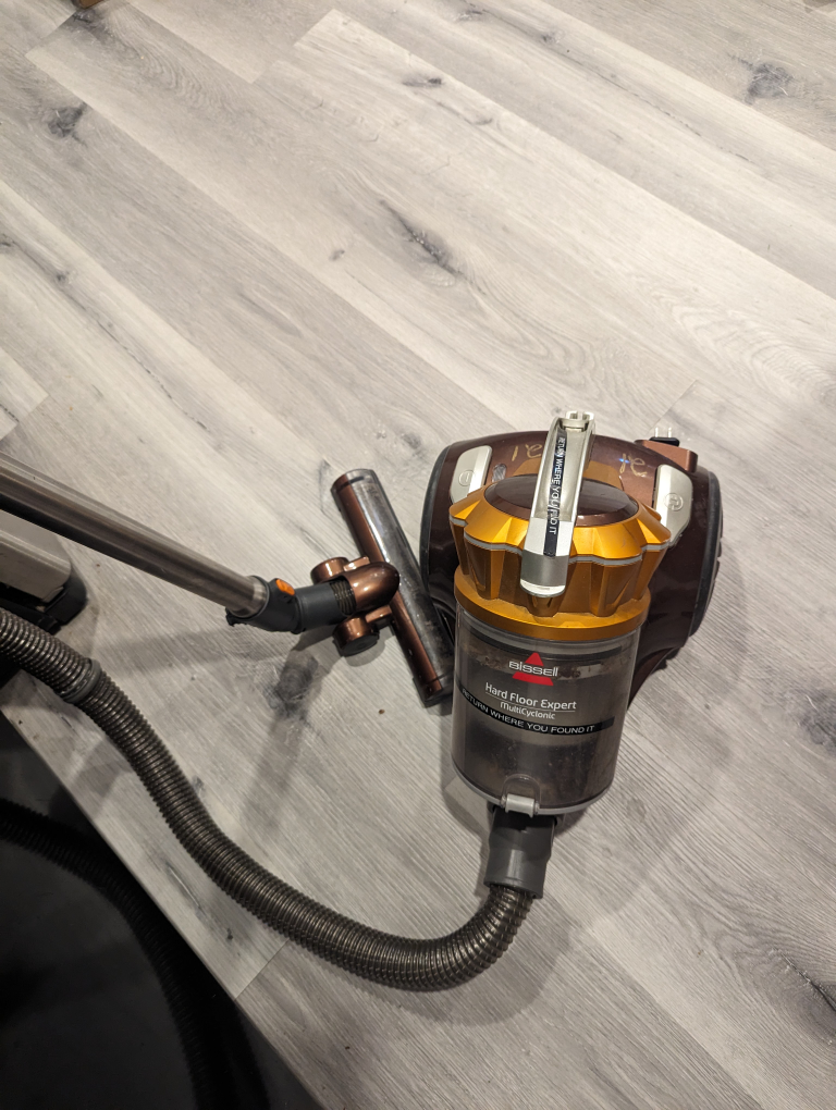 BISSELL Vacuum cleaner