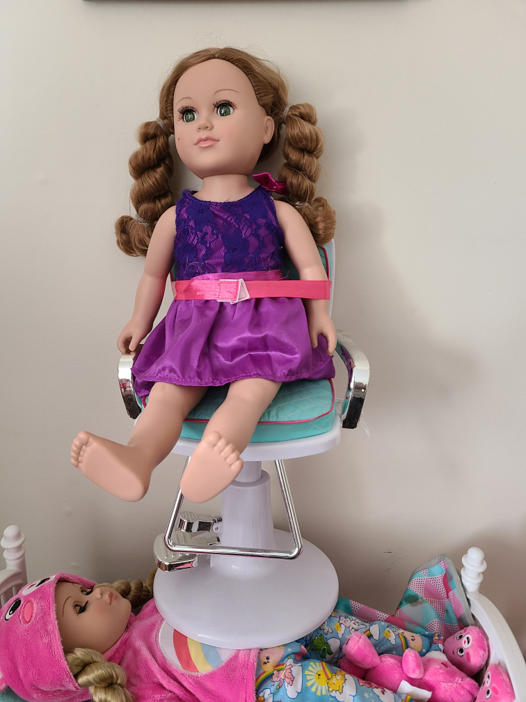 Girl's My Life salon chair w/ doll image indicator(2)