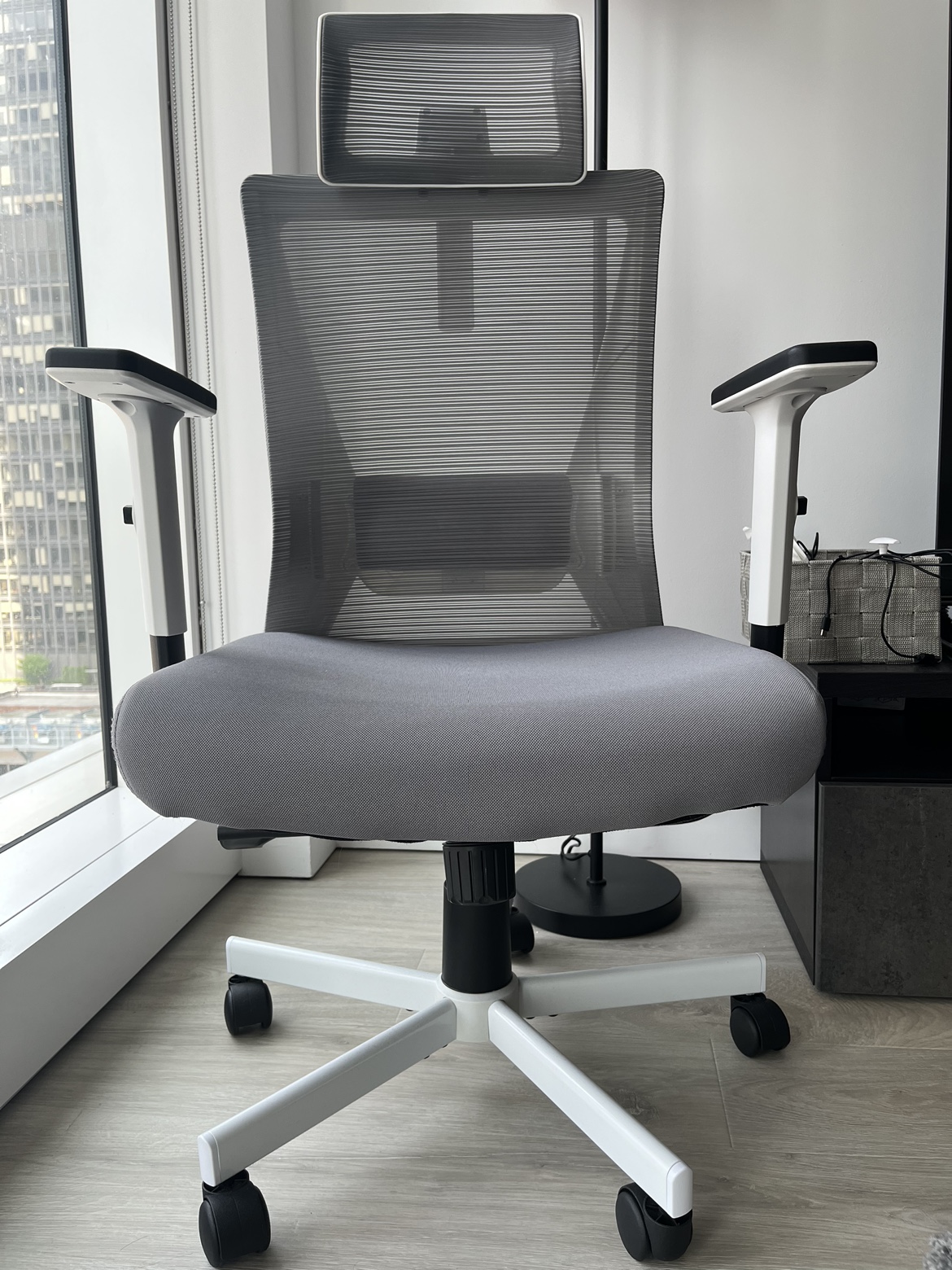 Mesh office chair