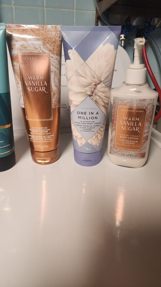 Bath & body works lotion and Moisture Cream image indicator(3)