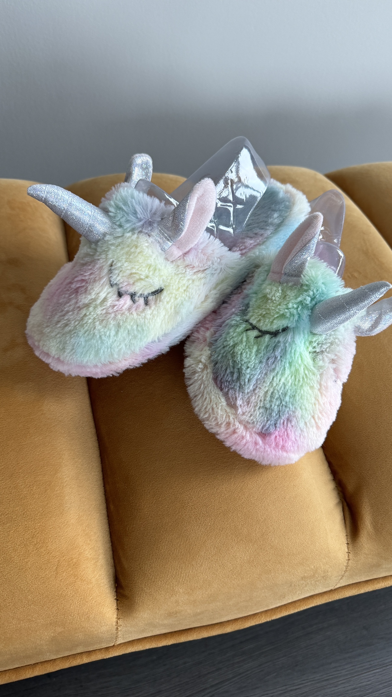 Unicorn fluffy slippers fits upto size 3 image indicator(3)