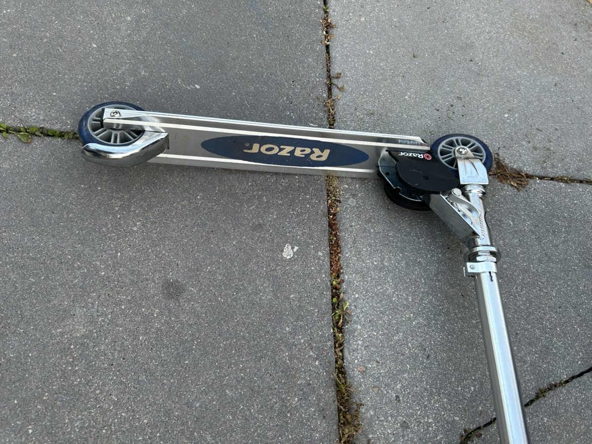 Scooter (Razor) - photo 2