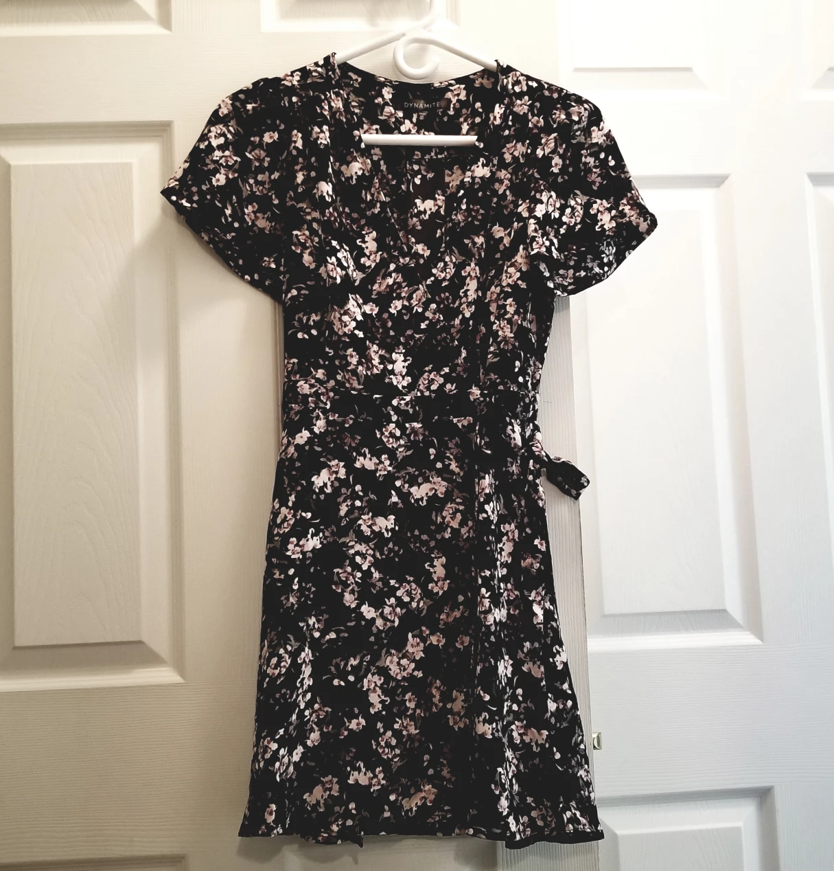 Floral Wrap Mini Spring Dress XS BRAND NEW - retail $60+ image indicator(2)