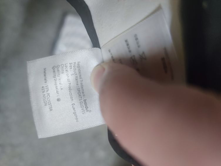 Sports gloves 🧡 image indicator(2)