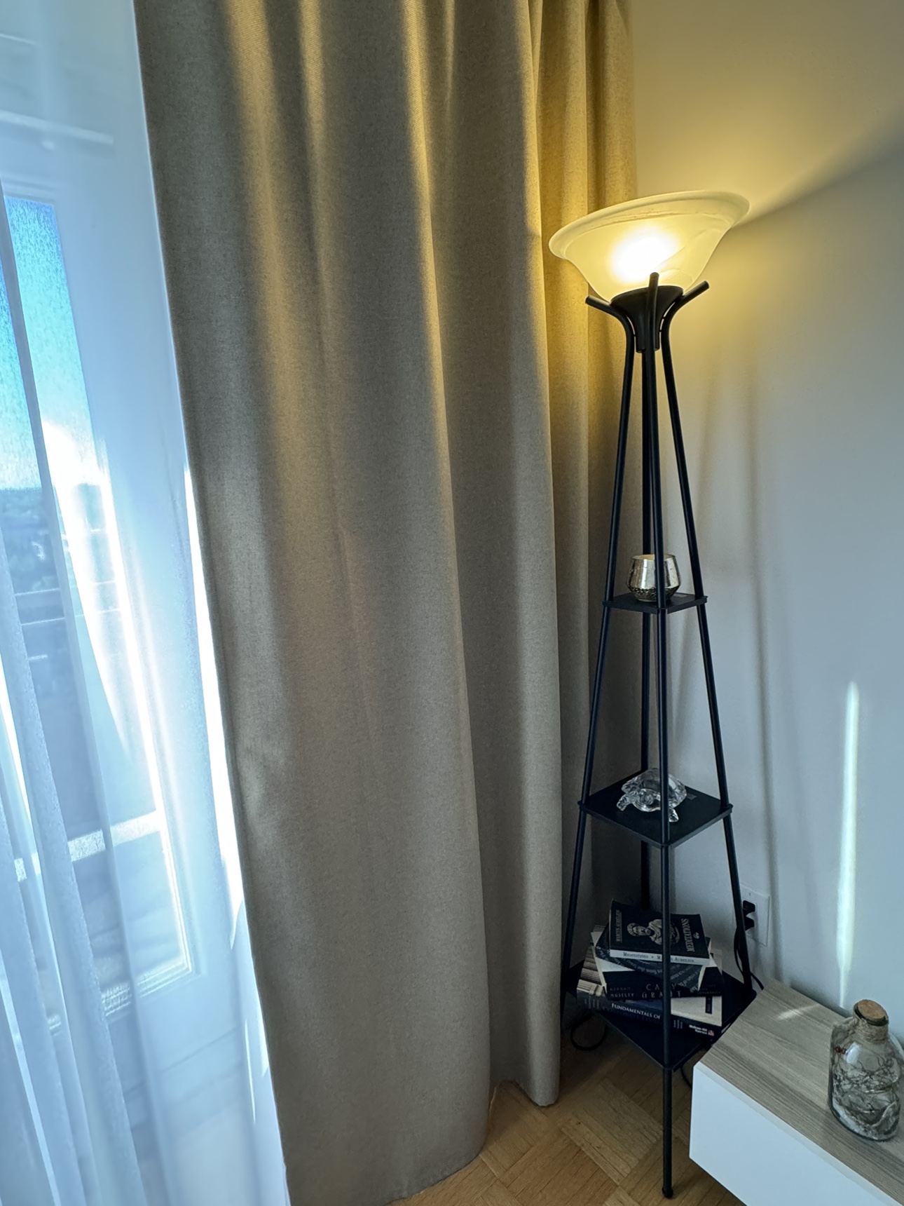 ‼️MOVING SALE Lamp with shelves