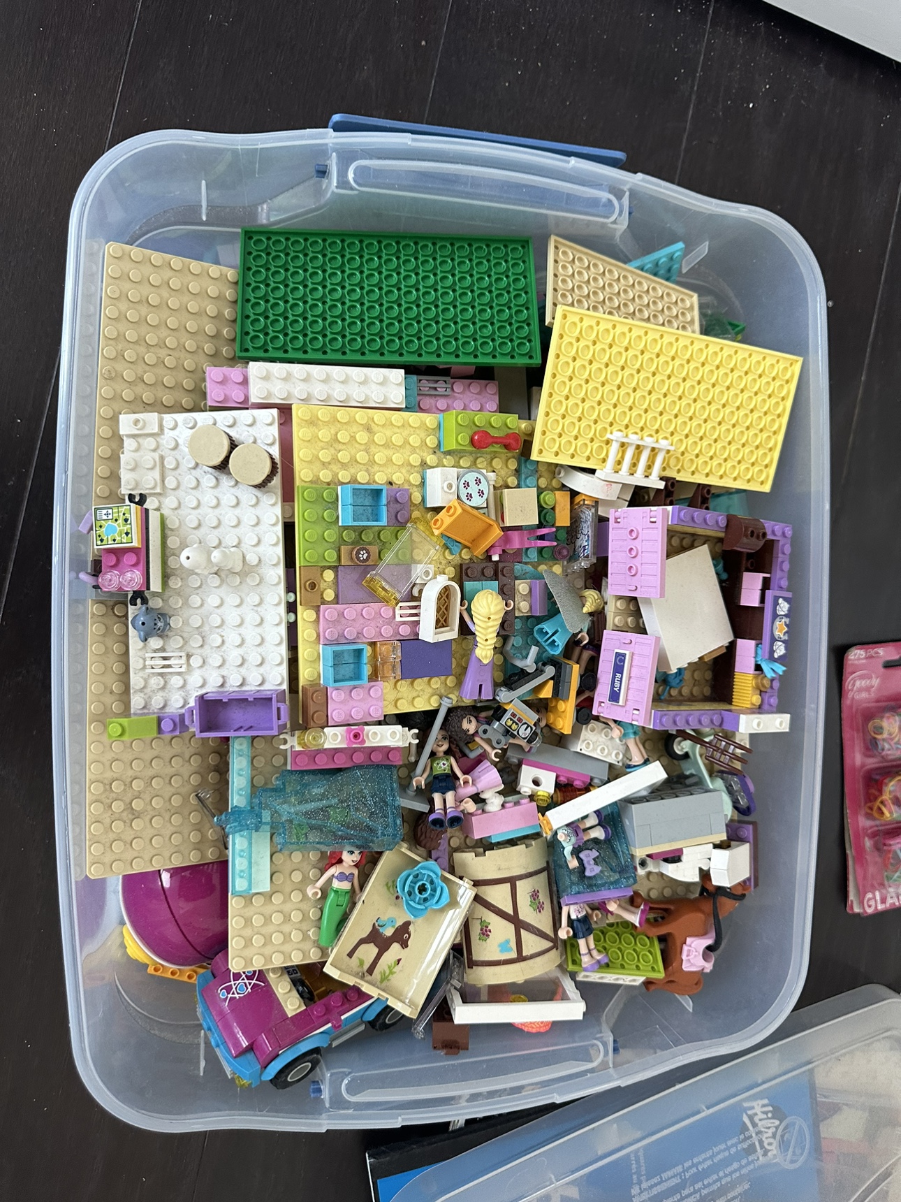 Lego pieces thumbnail