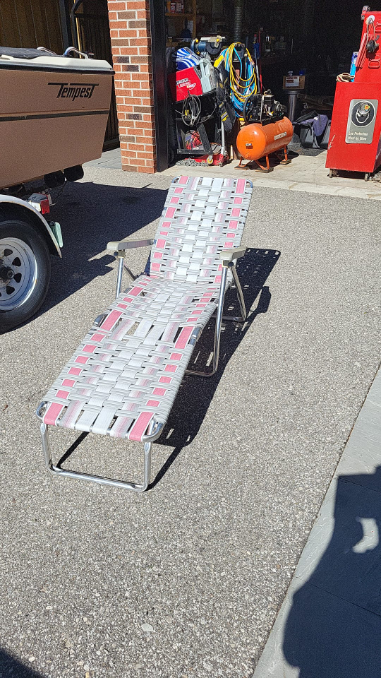 lawn chair thumbnail