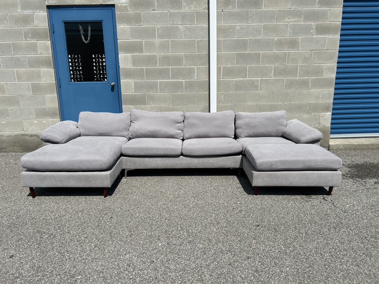 FREE DELIVERY• LARGE GREY SECTIONAL COUCH SET / SOFA w/ OTTOMAN - photo 4