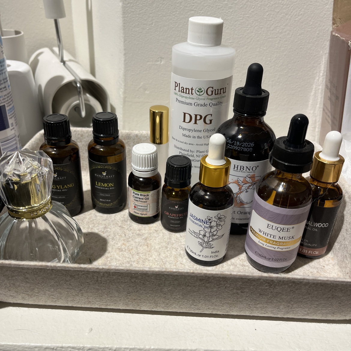 Essential oils & perfume bottle perfume kit
