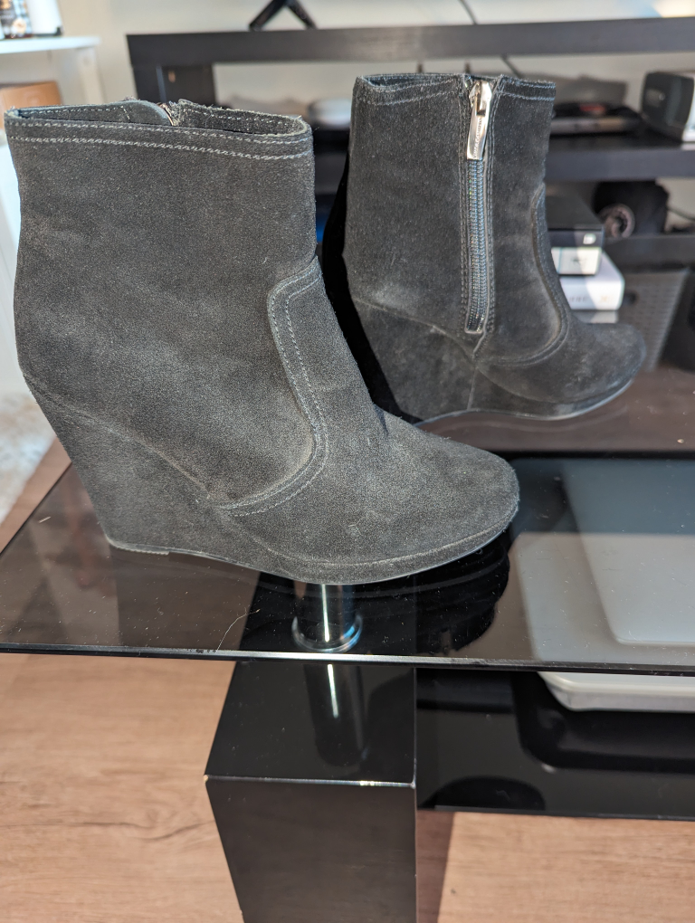 Vince camuto booties