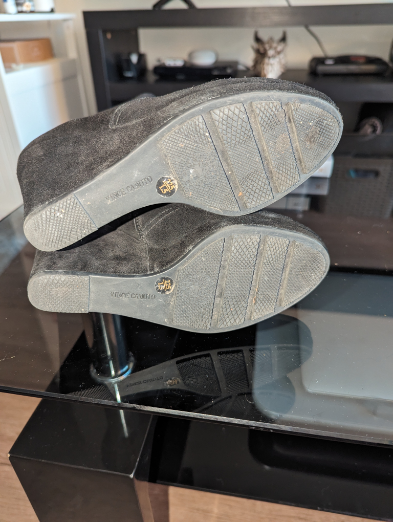 Vince camuto booties - photo 2
