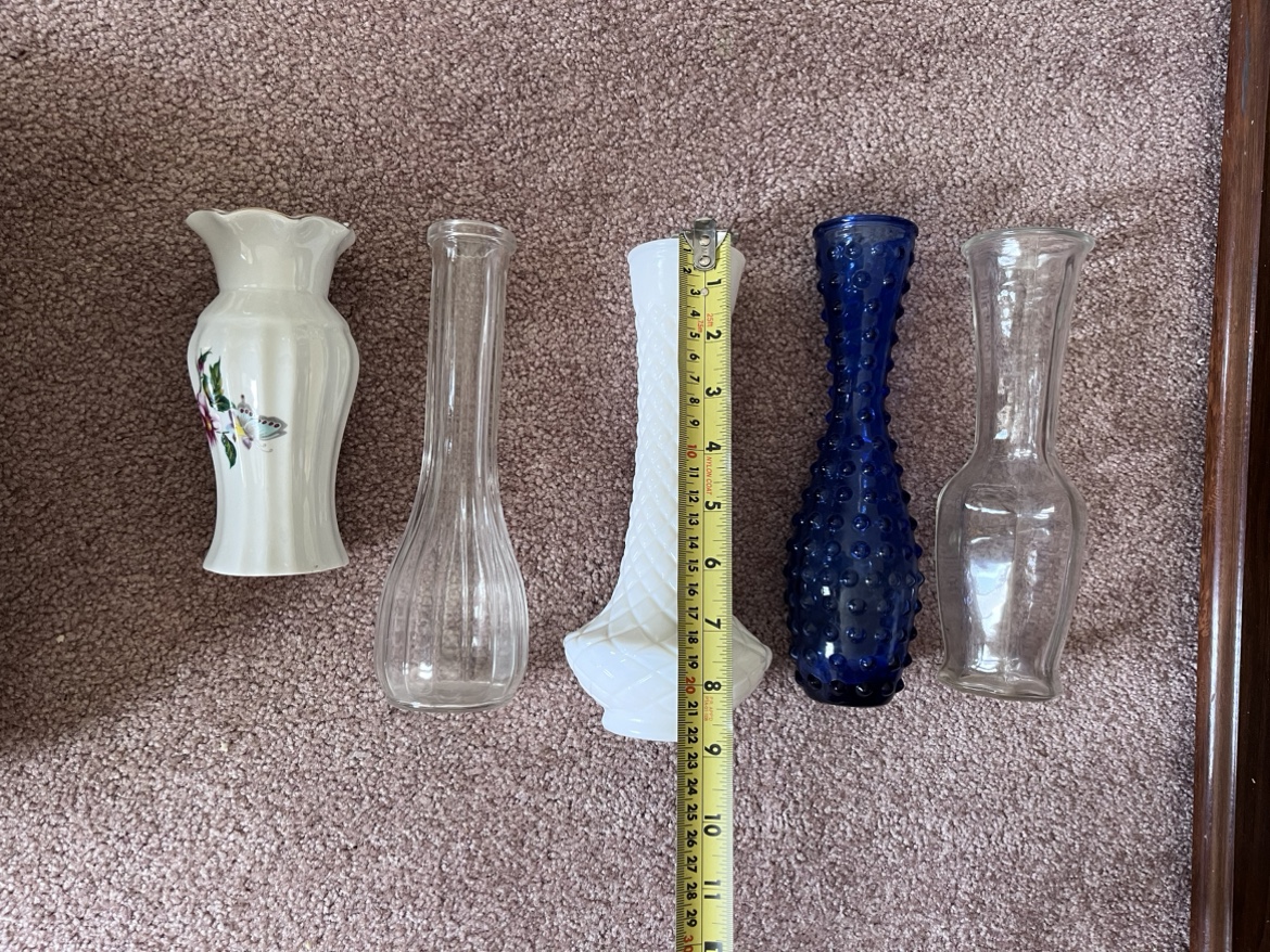 6-Assorted vases and sizes. - photo 3