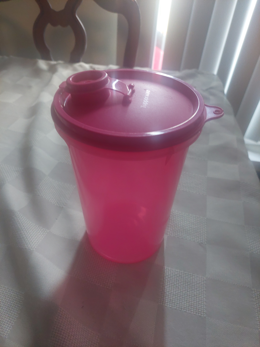 Tupperware Tumbler