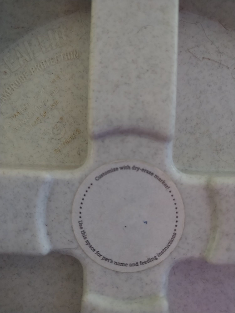 vittles Vault Heavy duty dog food storage bin - photo 3