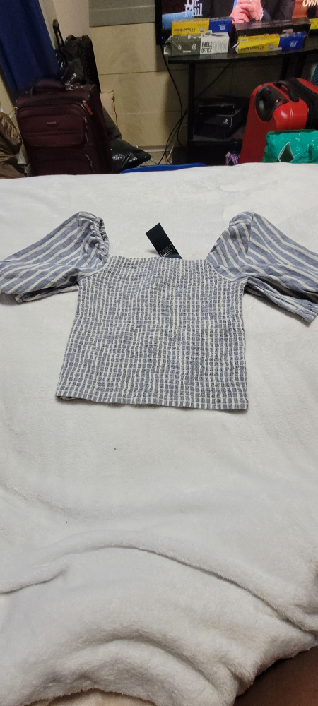 NWT ABERCROMBIE AND FITCH TOP