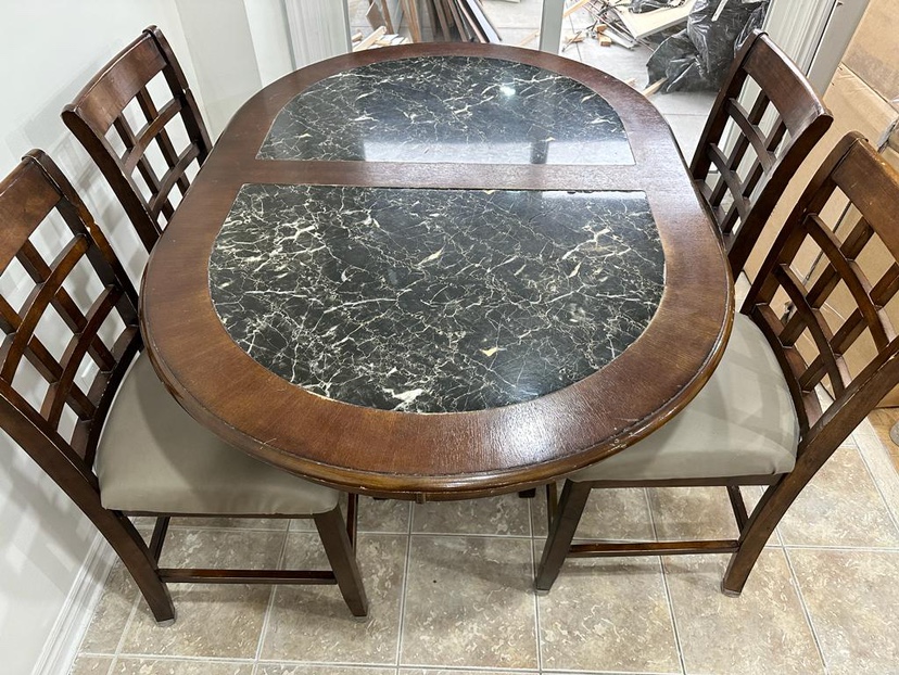 Dining table with 4 chairs thumbnail