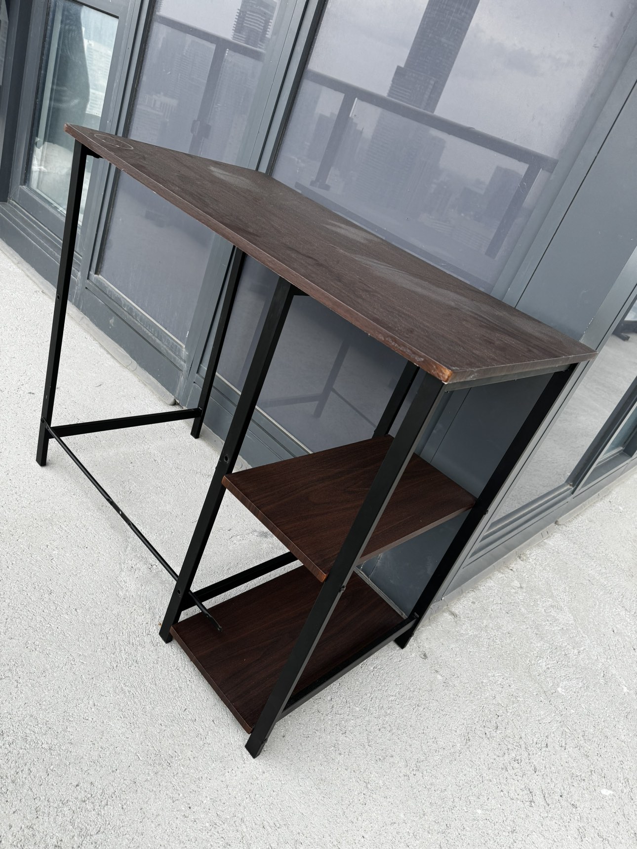 Table thumbnail