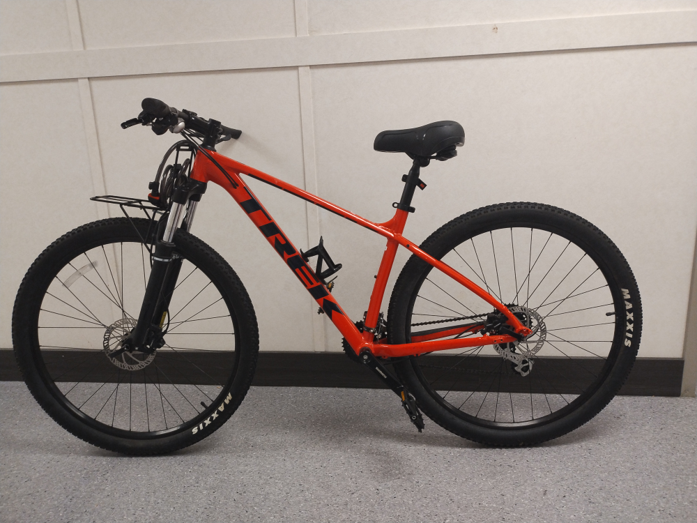 trek marlin 6 gen 3 Ferrari Red