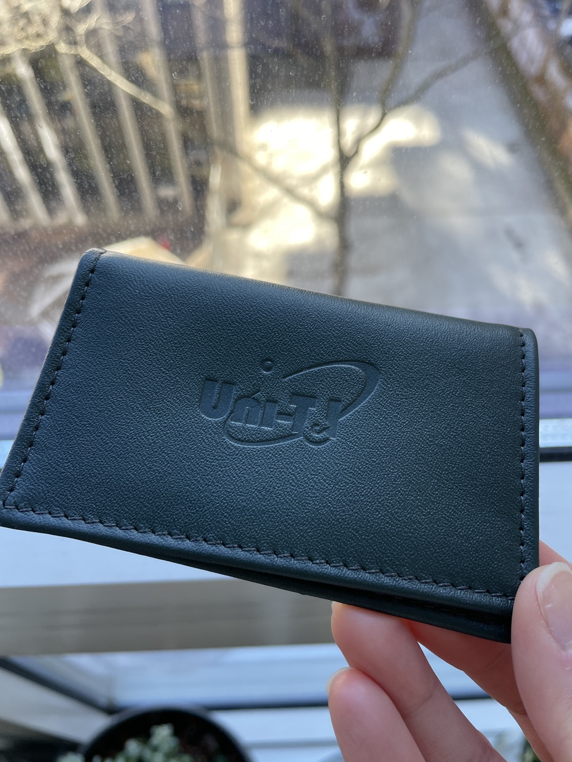 Card holder for plastic card sleeves 🥕