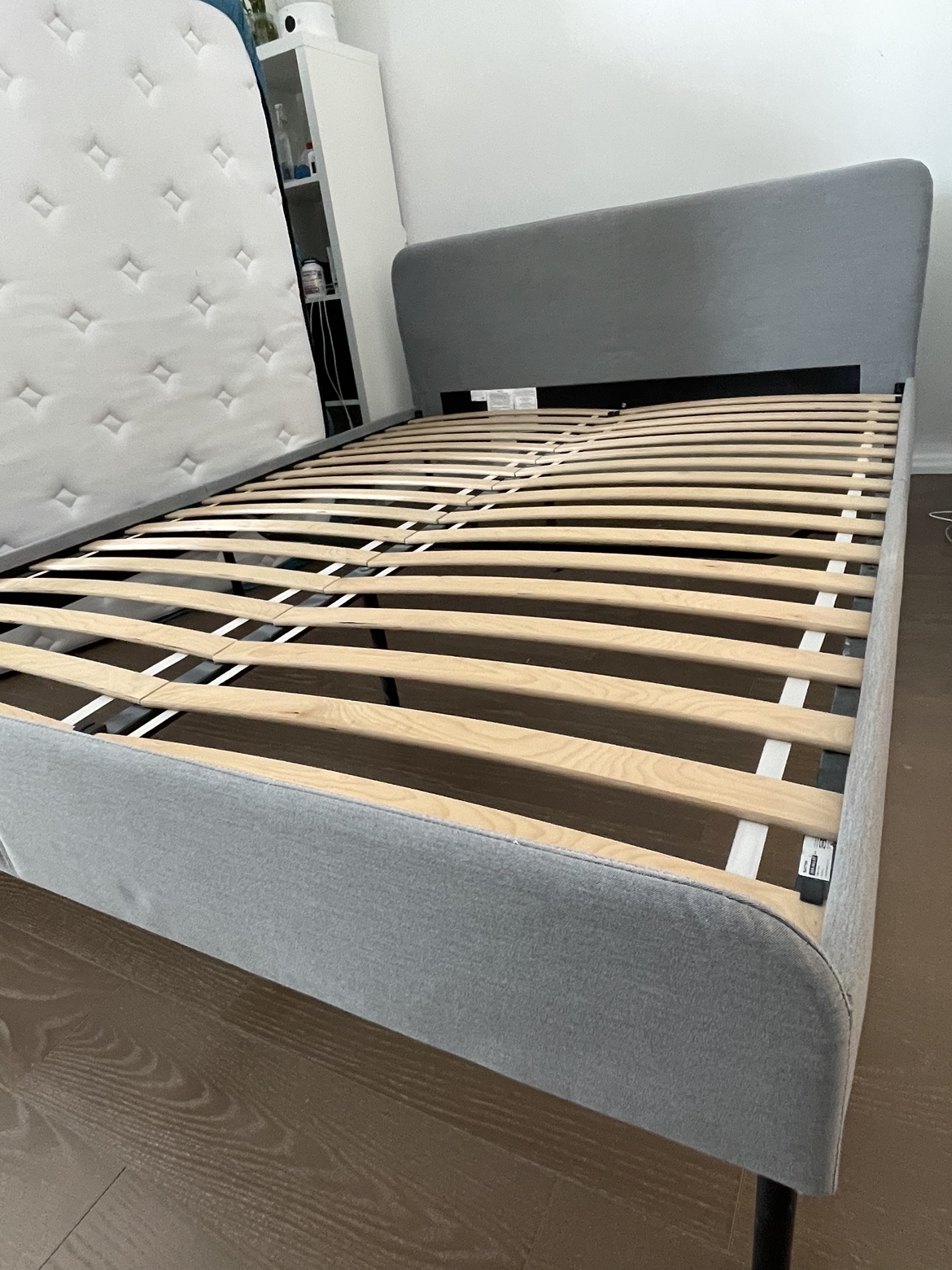Ikea Slattum-Queen size bed frame - photo 3