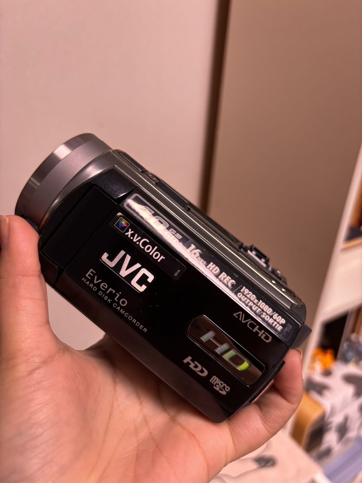 JVC Everio 40GB Hard Disk Drive High-Definition CamcordeR - photo 2