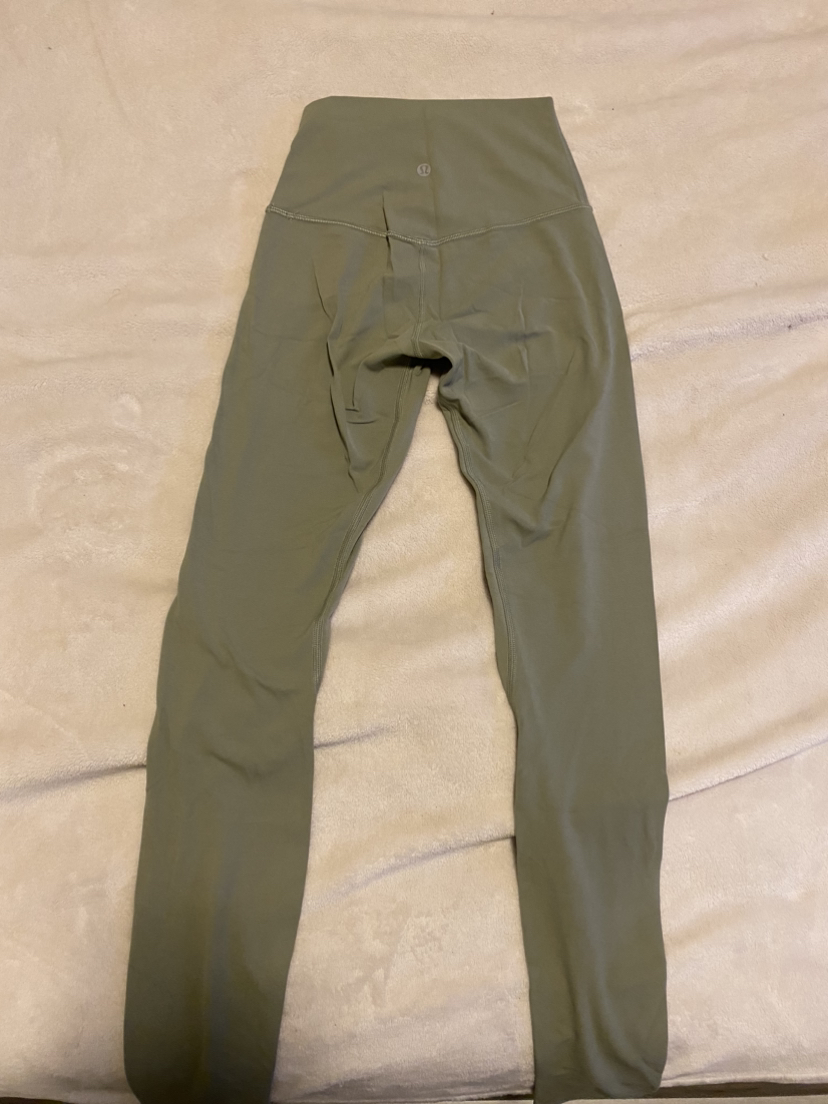 Lululemon green butter leggings - photo 2