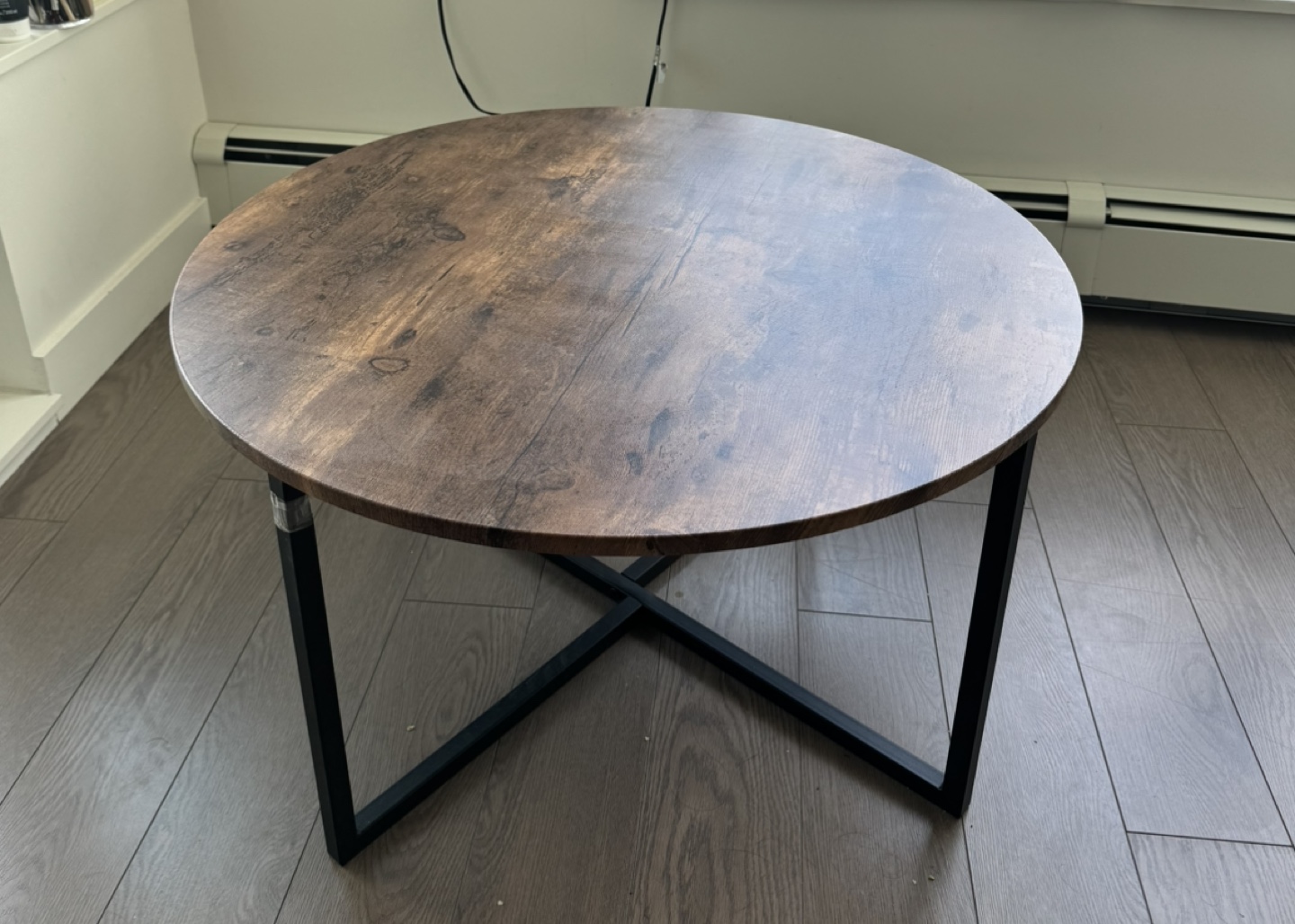 Round coffee table