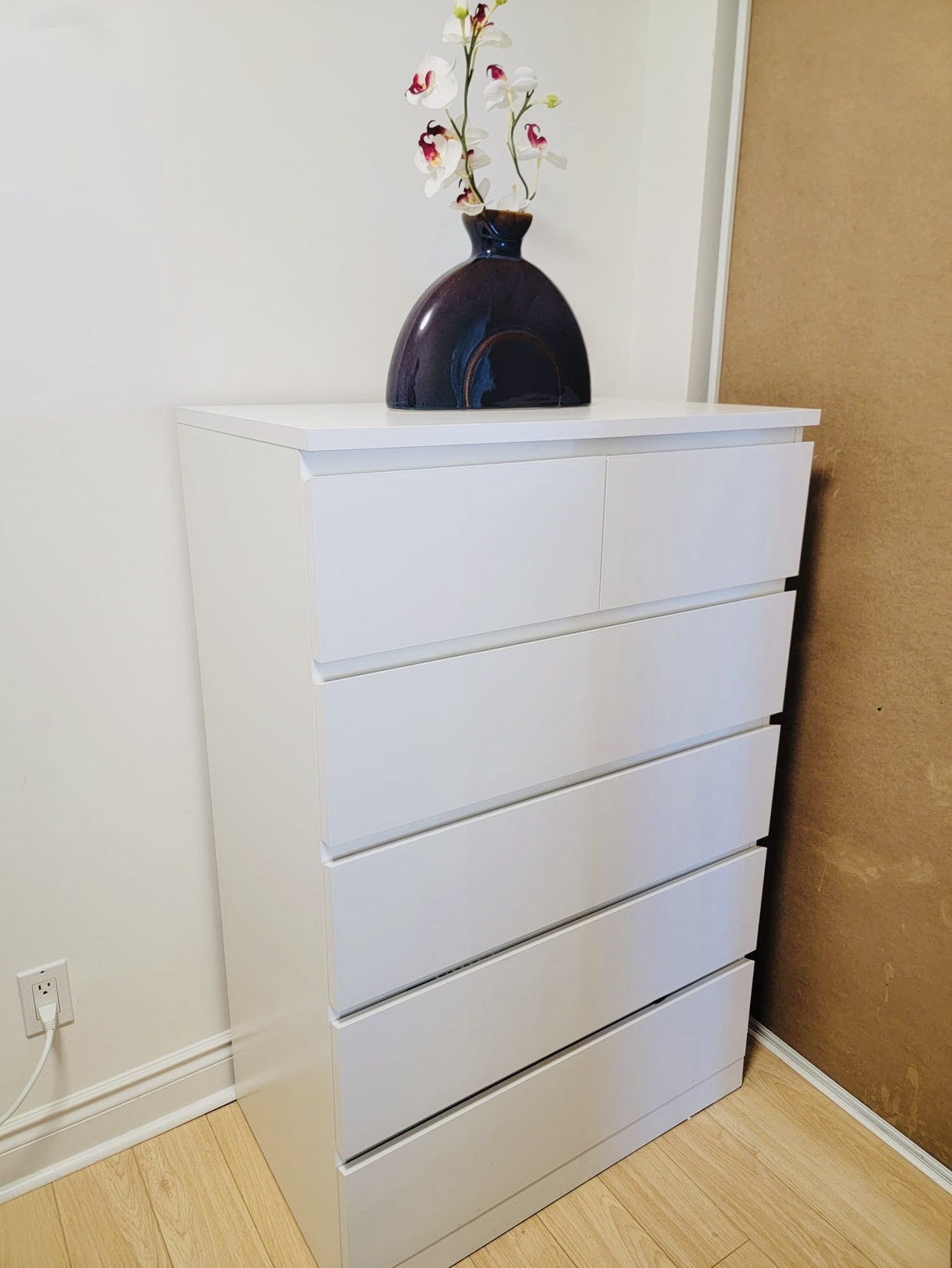 IKEA Malm dresser - photo 2