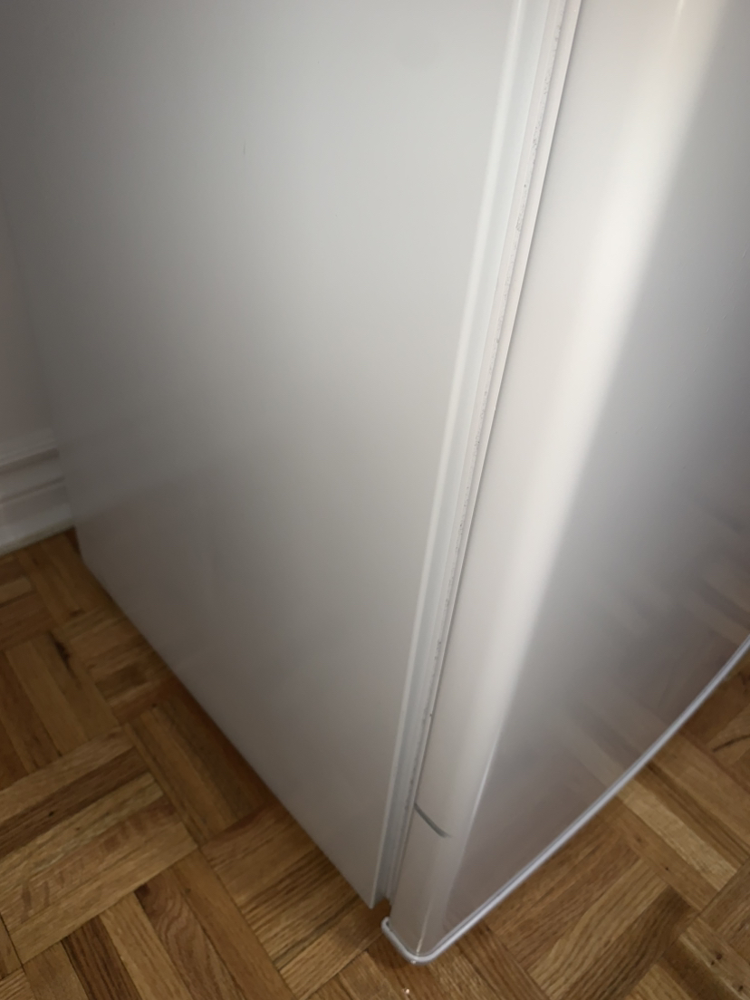 Mini refrigerator - photo 4