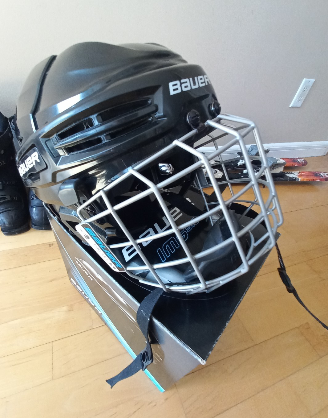 Hokey helmet and Hokey skate