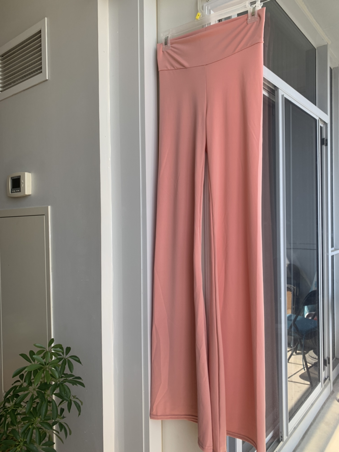 Salmon lounge set image indicator(2)