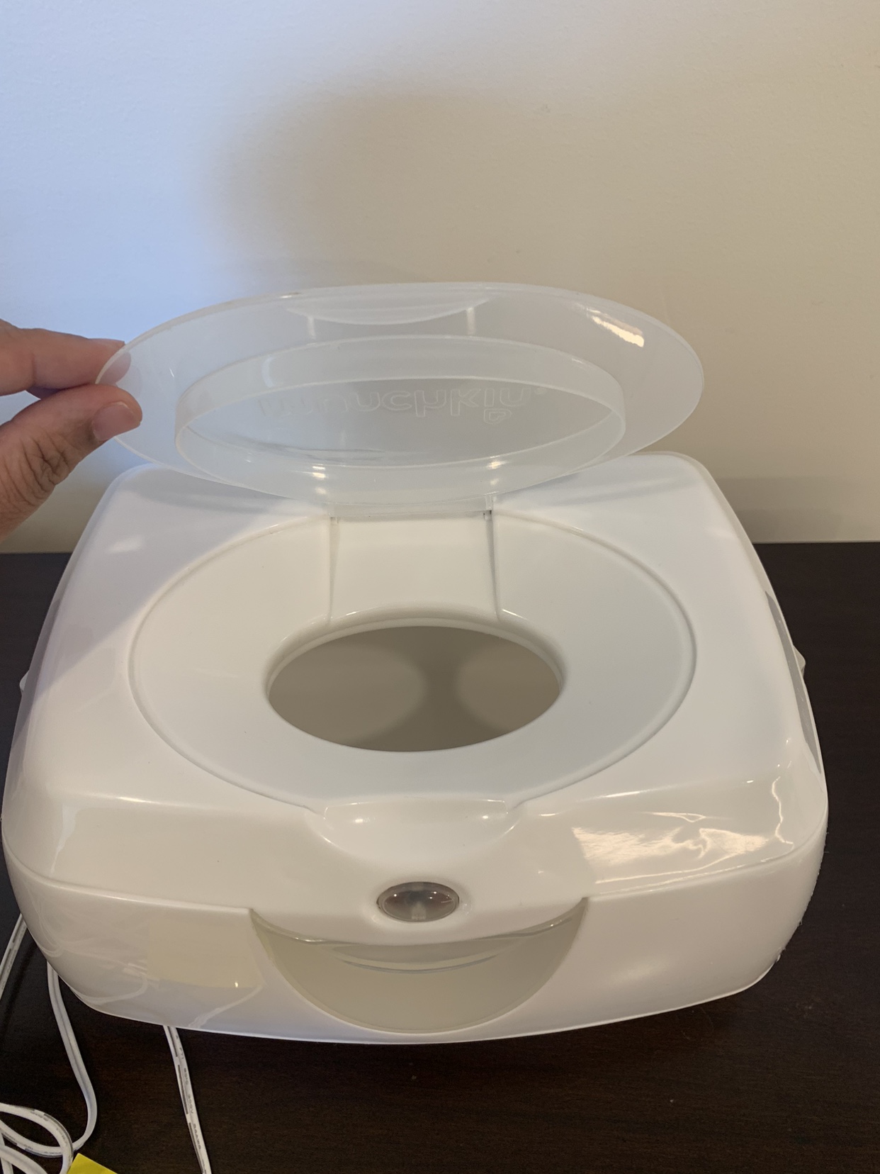 Munchkin wet wipe warmer - photo 2