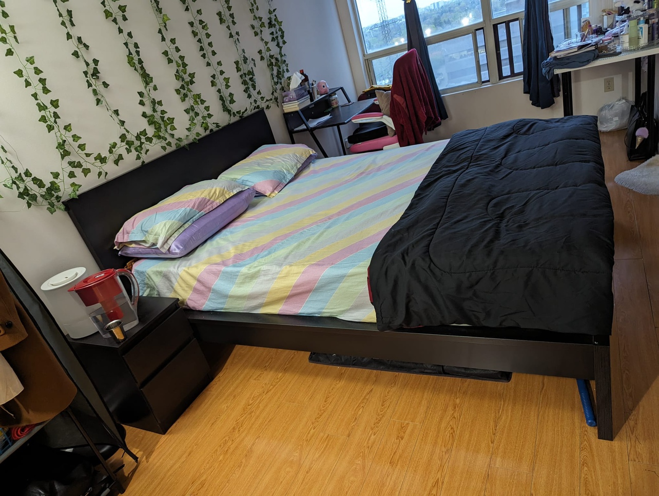 IKEA Bed Frame (Malm) + IKEA Queen Matteress - photo 2