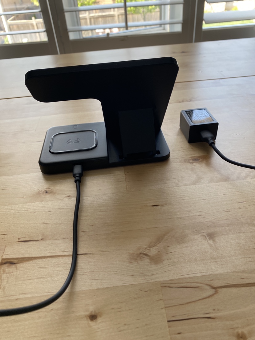 Wireless 3-in-1 Charging Pad - photo 4