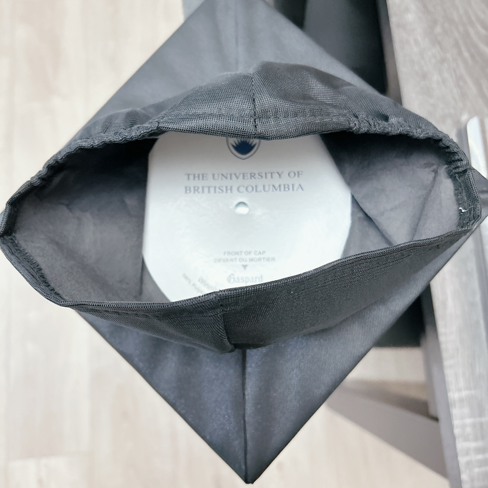 UBC Graduation cap - get ready for grad! - photo 2