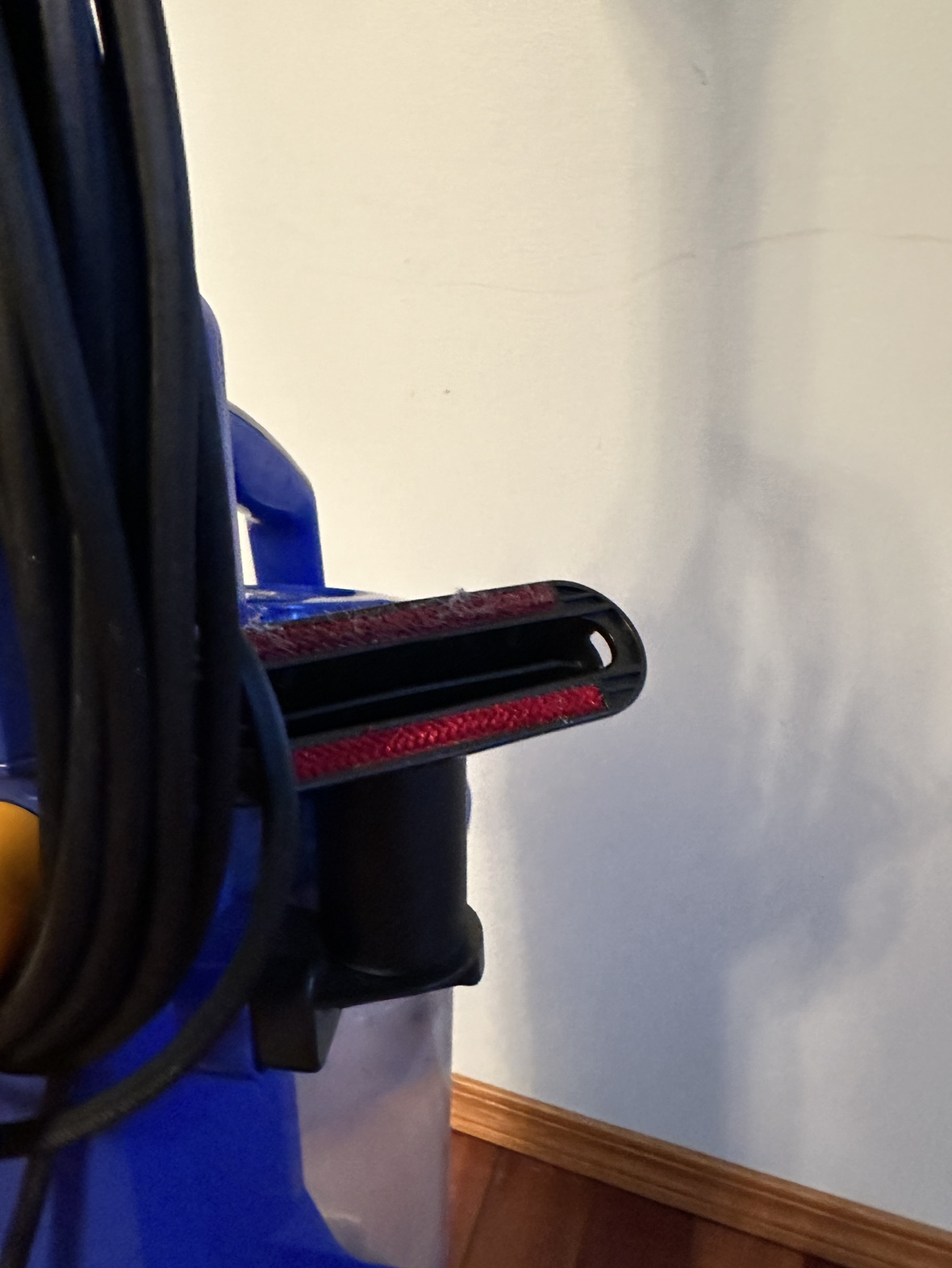 Eureka PowerSpeed Vacuum Cleaner image indicator(3)