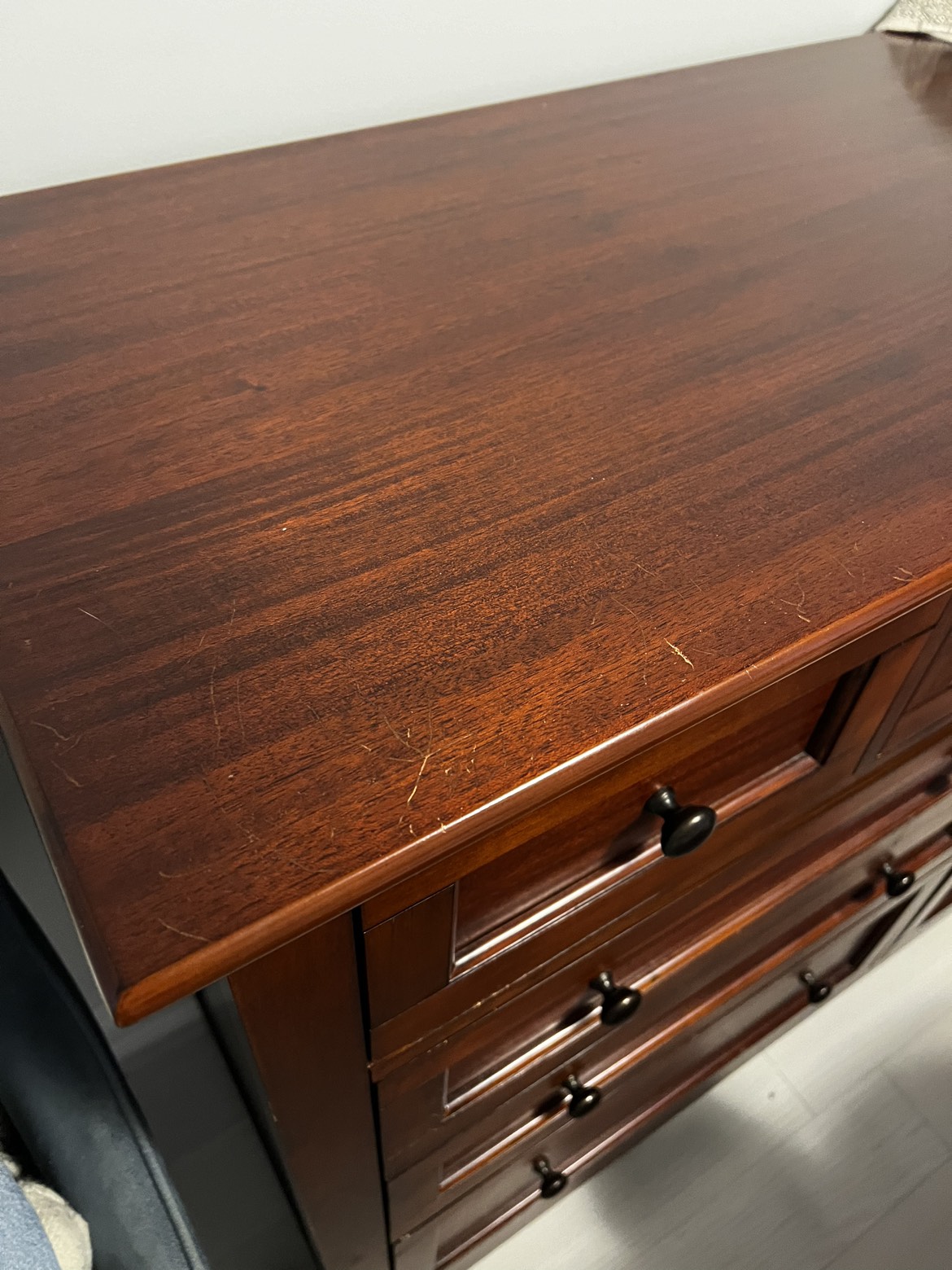Hardwood dresser - photo 2
