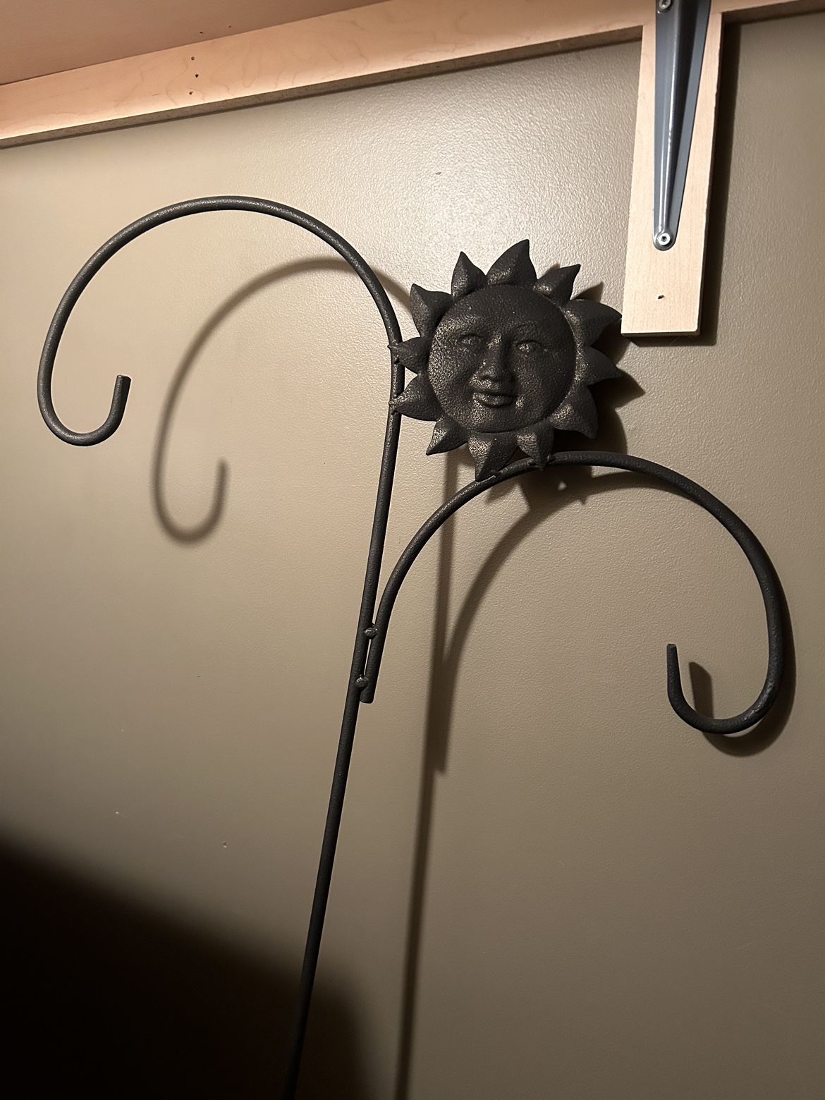 Flower basket holder
