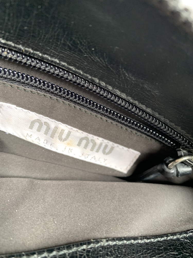 Ladies casual leather handbag image indicator(4)