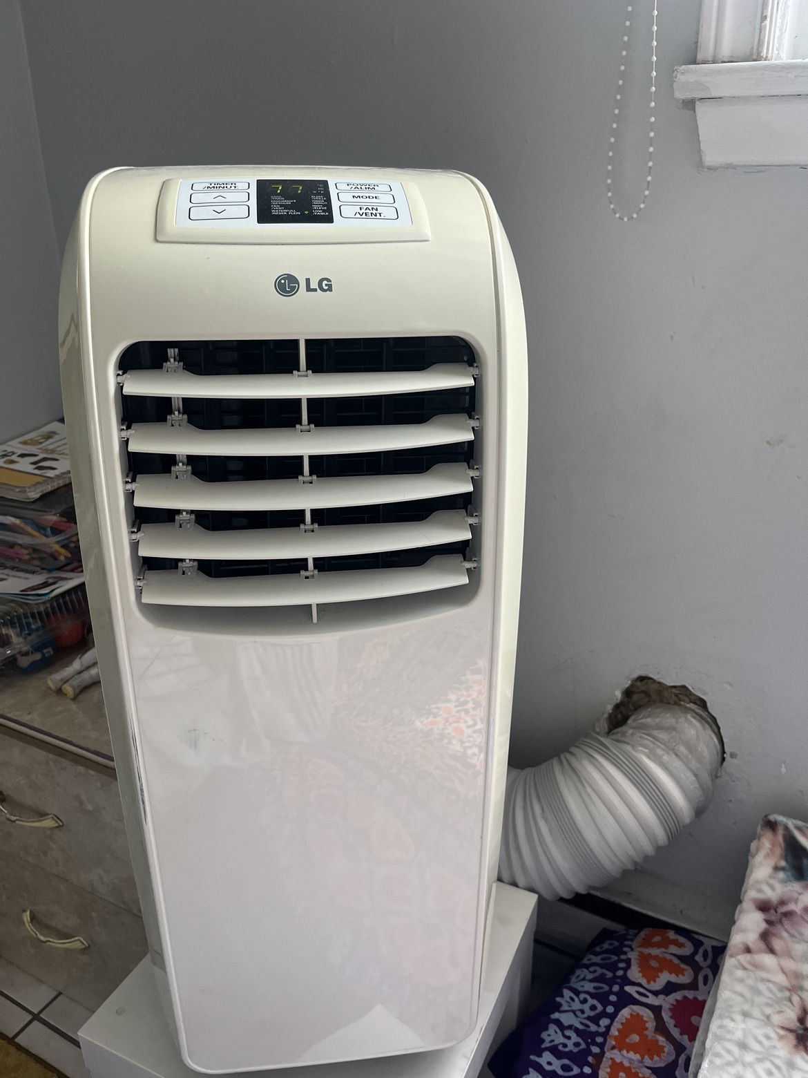 LG PORTABLE AC 10000 btu