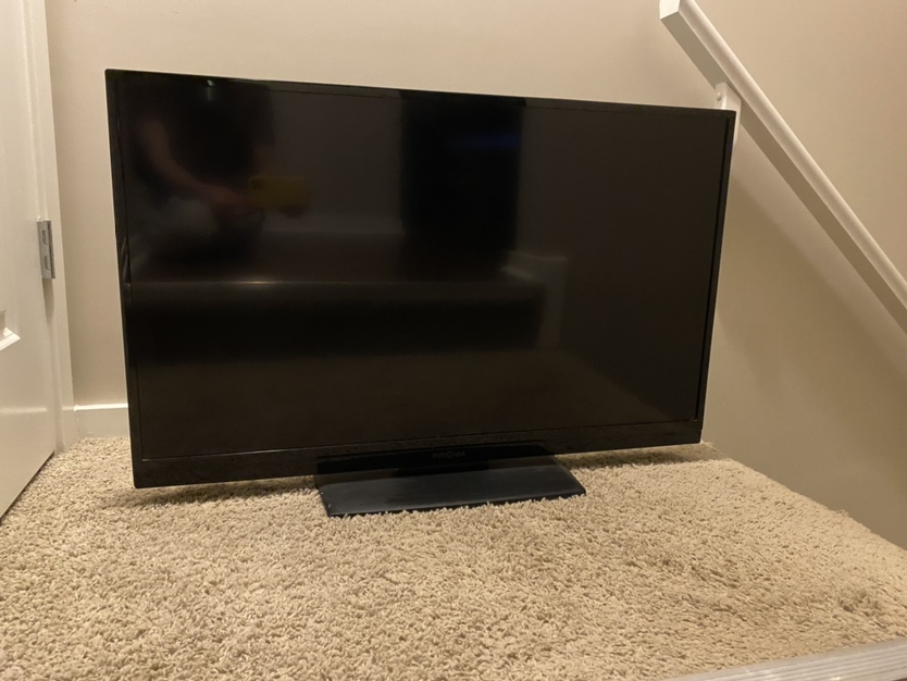 40” TV