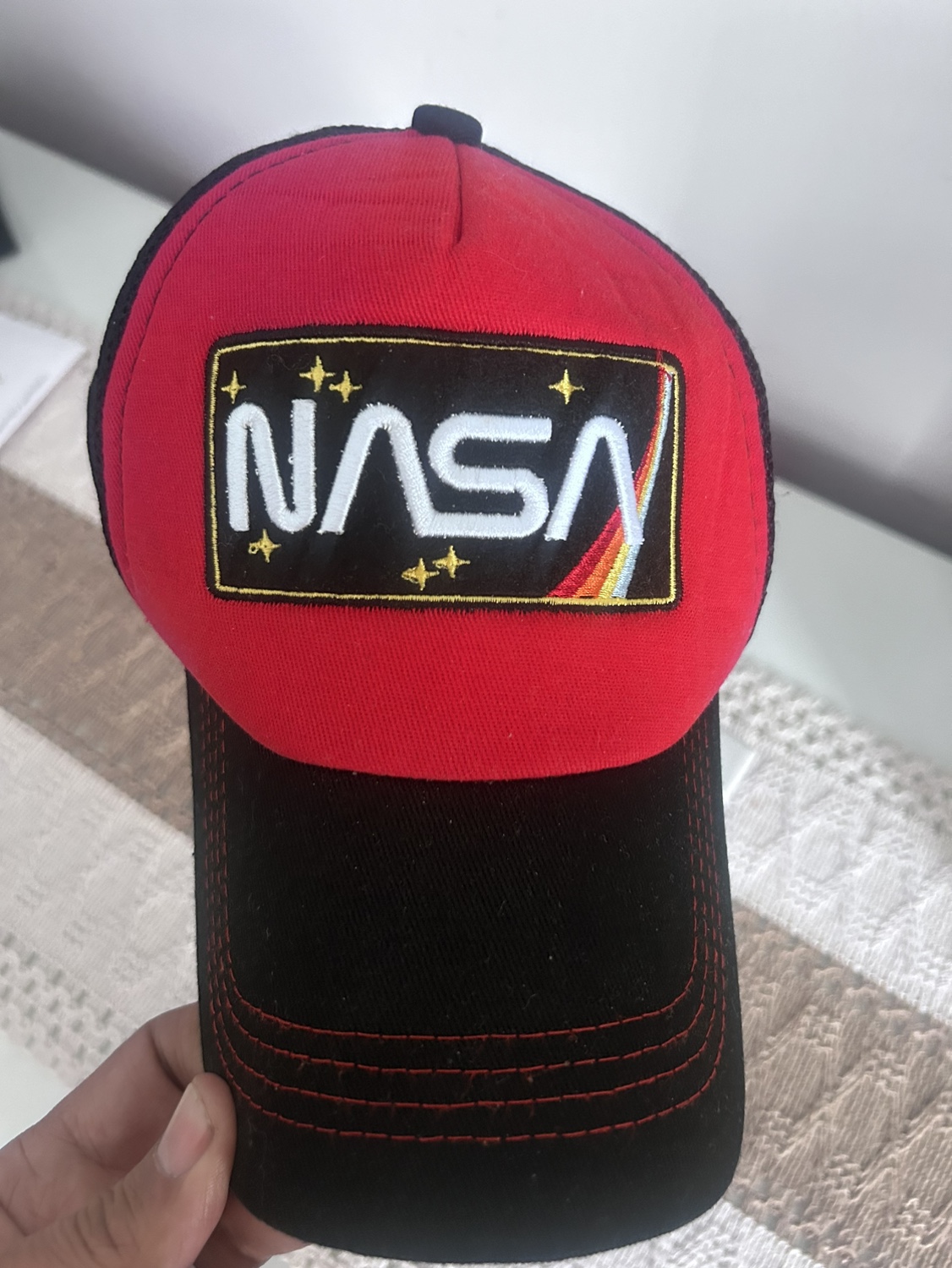 Cap nasa  black and red