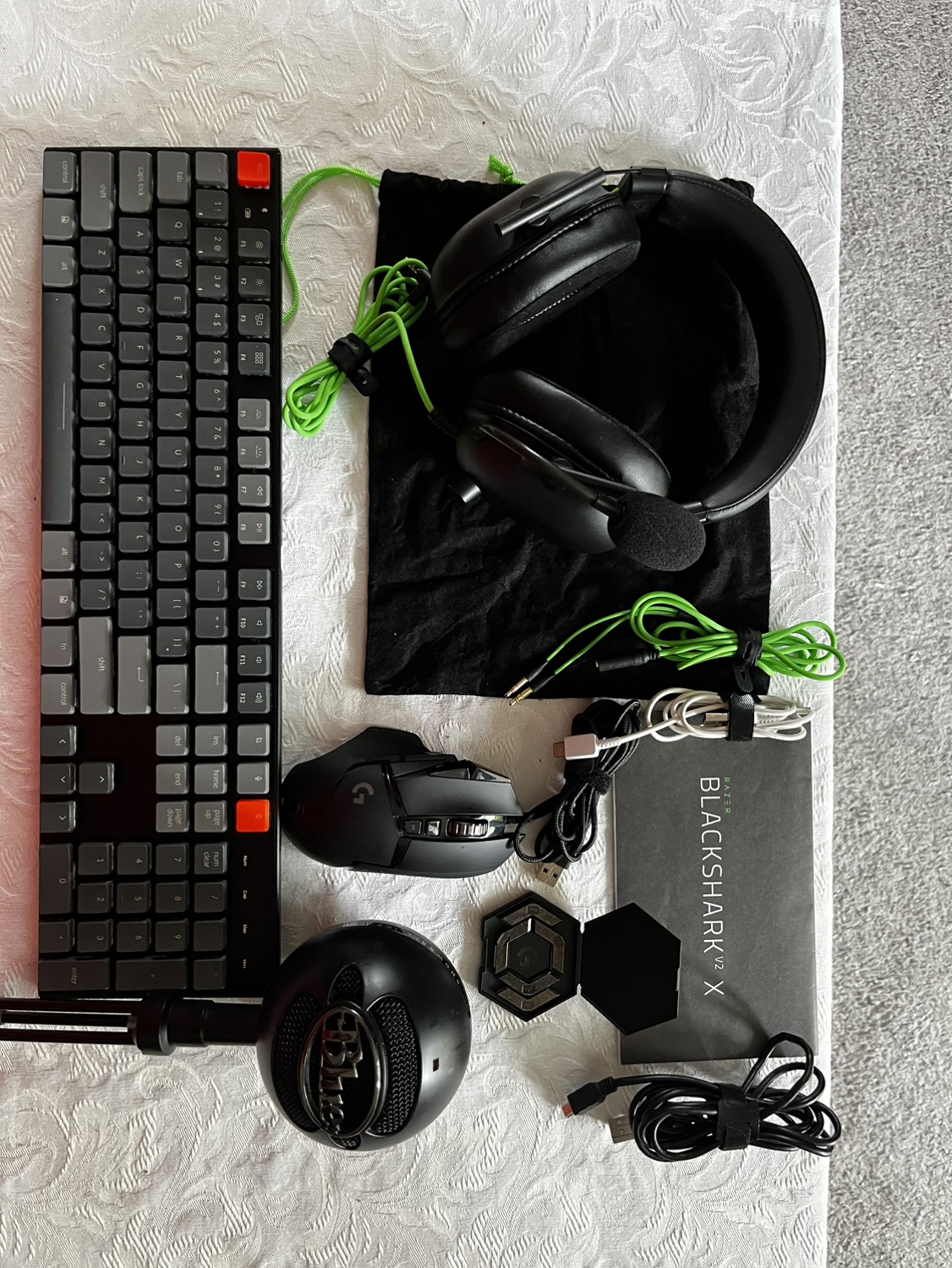 Gaming PC Peripherals Bundle! thumbnail