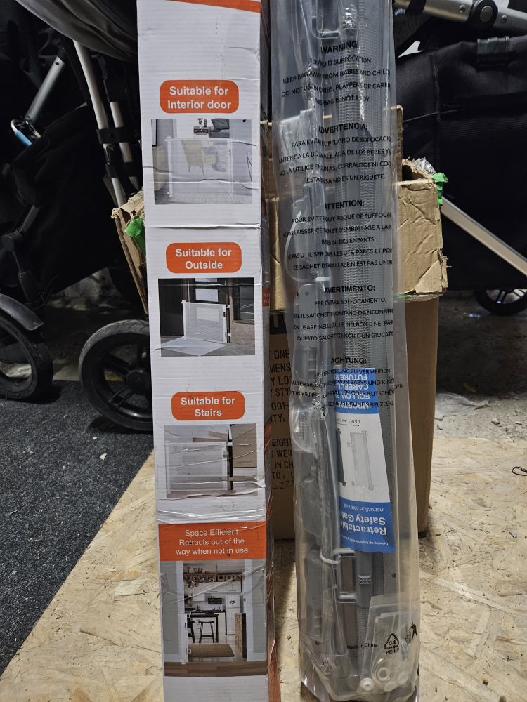 Retractable SAFETY Gate