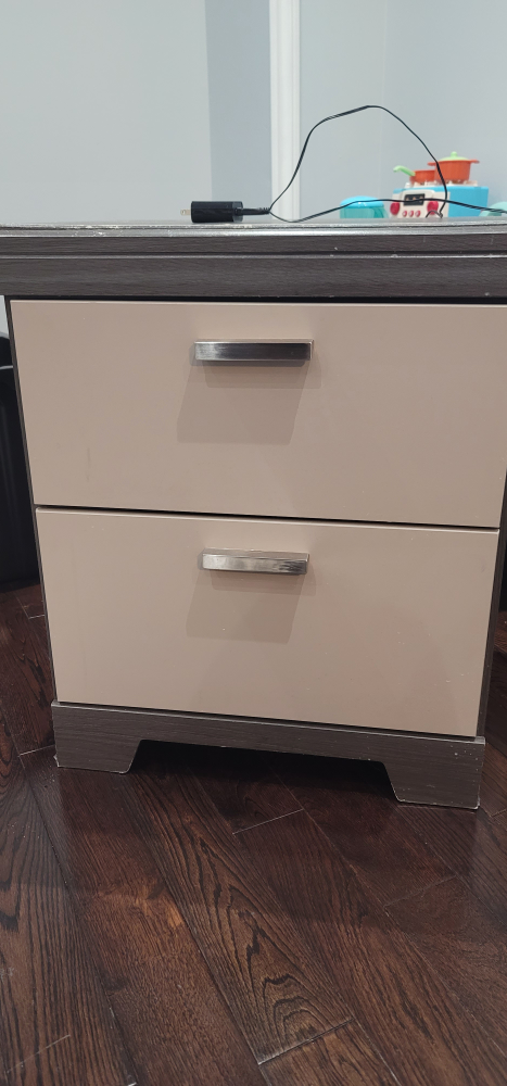 6-Drawer Chest Dresser and 2 Nightstands - photo 5