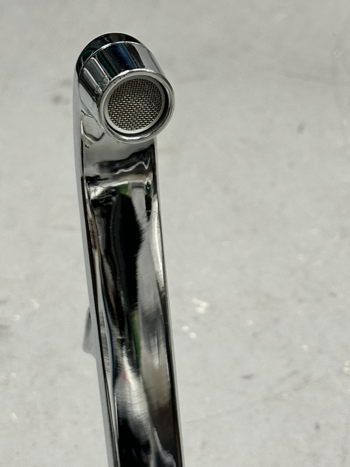 washroom faucet - photo 5