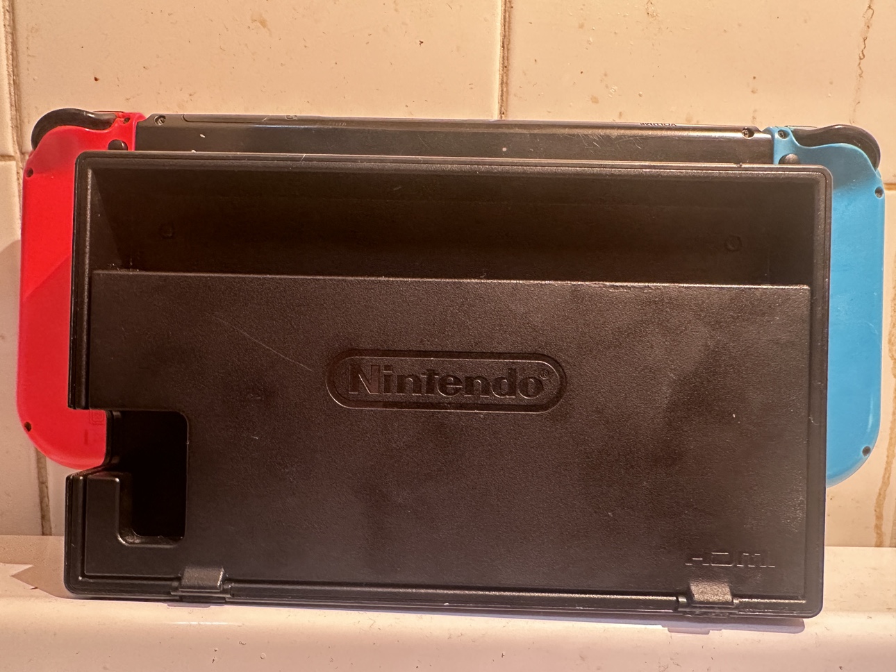 Nintendo Switch Red & Blue - photo 2